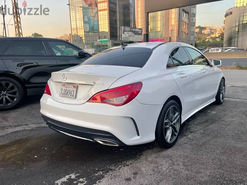 Mercedes-Benz CLA 250  2018 4Matic look AMG 5