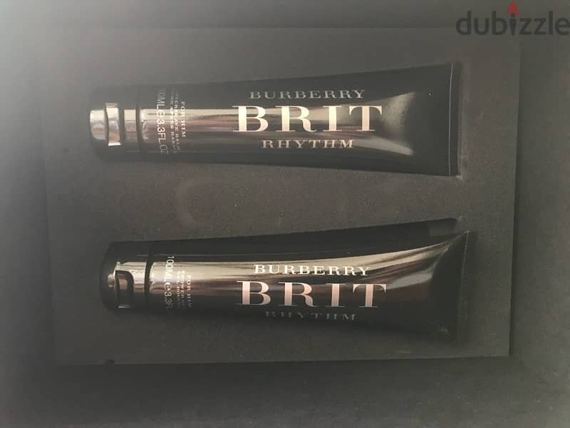 Burberry Brit Rhythm Shower Gel + Aftershave Gift Box 0