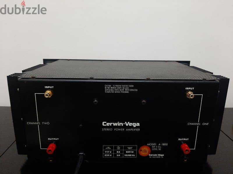 Cerwin Vega power amplifier 1