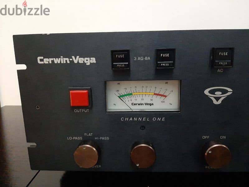 Cerwin Vega power amplifier 5