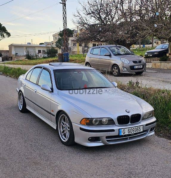 بي ام دبليو الفئة 5   1999   540i   4.4 0