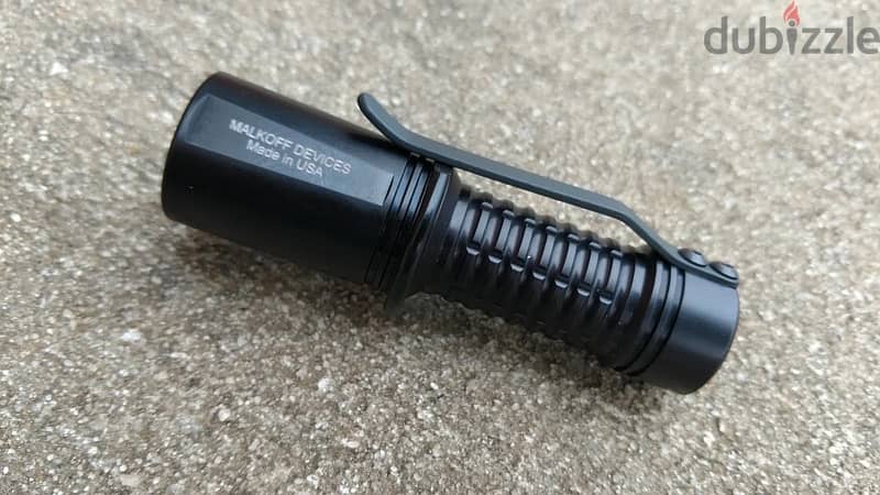 Malkoff Bodyguard Flashlight + Xtar X2 Li-ion Charger + SS Bezel Ring 3