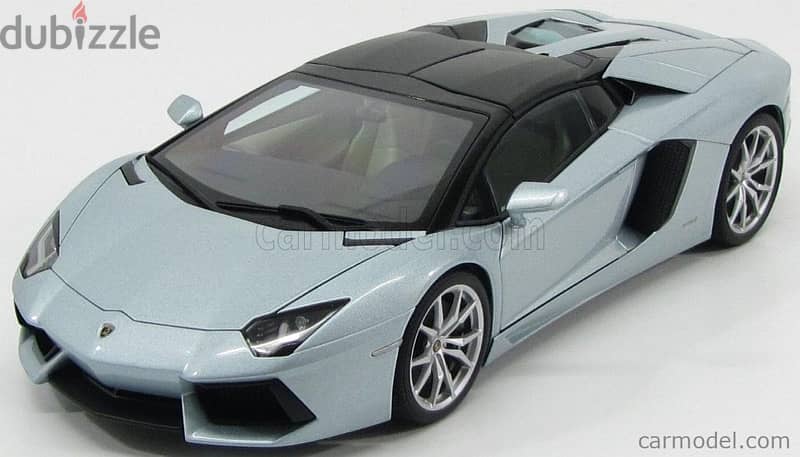 1/18 diecast Autoart FACTORY SEALED Lambo Avent LP700-4 Roadster 12