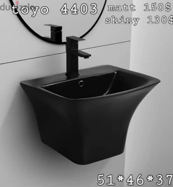 كراسي حمام تعليق اسود. black wall hung toilet seat 6