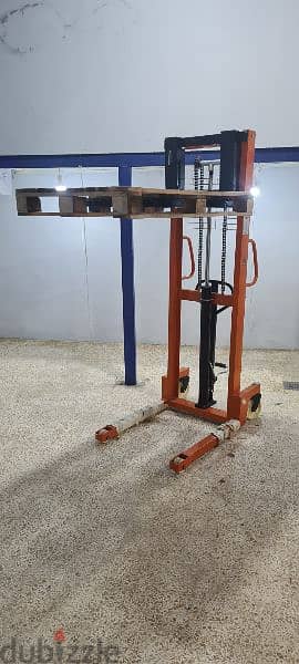 Manual forklift 2