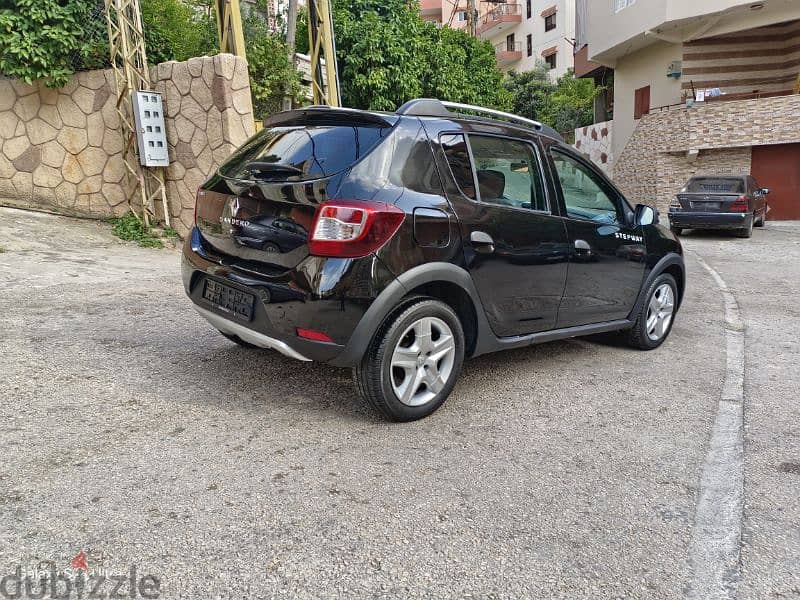 Renault Sandero Stepway 2016 Automatic 9