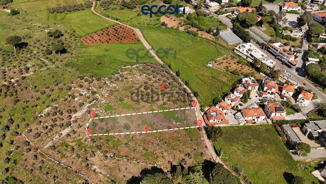 LAND FOR SALE IN A LUXURIOUS AREA IN BESHMIZZINE - أرض للبيع في بشمزين 4