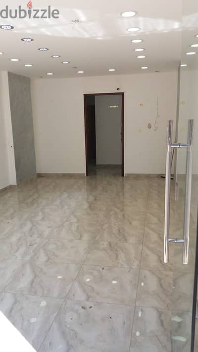 Shop of 3 floors in Zalka for sale محل تجاري 3 طوابق للبيع في الزلقا