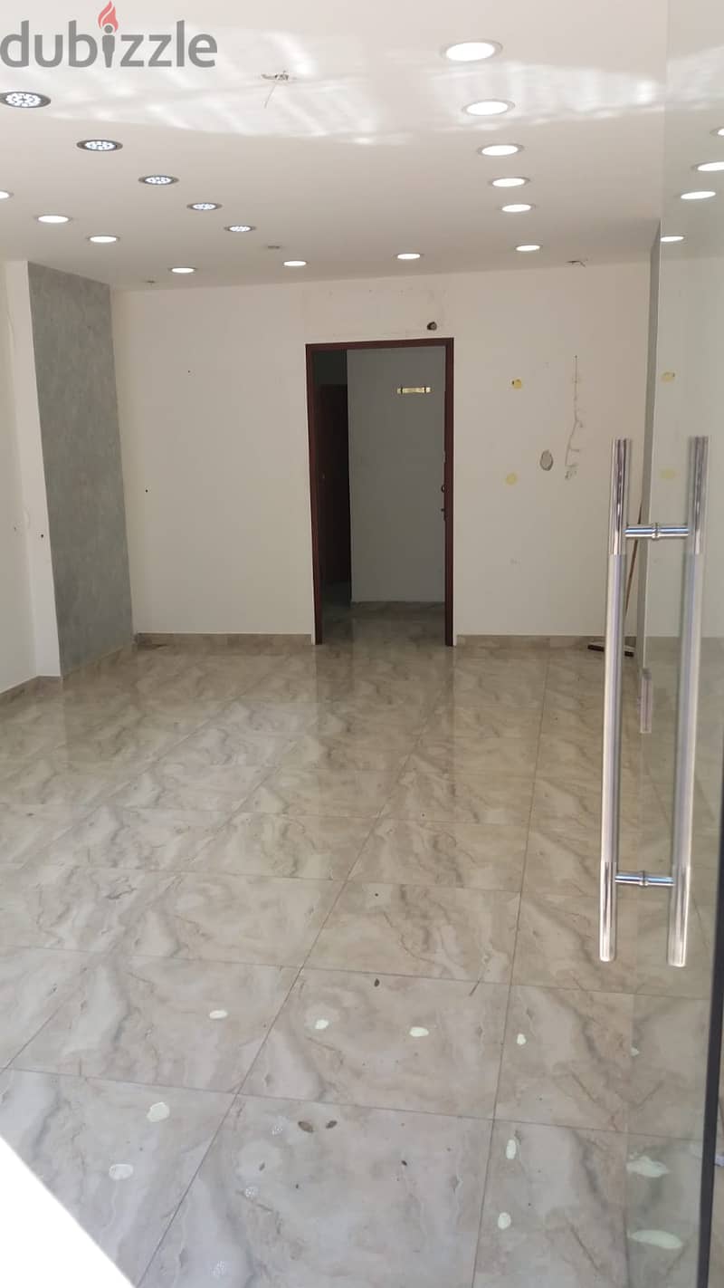 Shop of 3 floors in Zalka for sale محل تجاري 3 طوابق للبيع في الزلقا 0