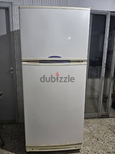 Concord Refrigerator very good condition big size.