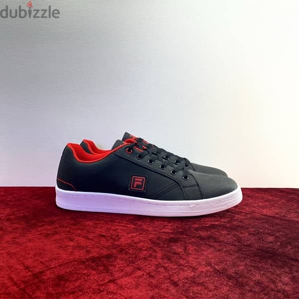 FILA Hexo Low-Top Black & Red Sneakers. 2