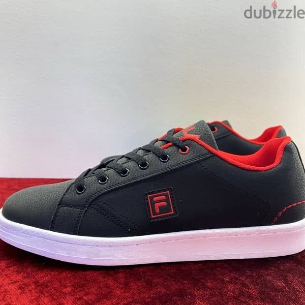 FILA Hexo Low-Top Black & Red Sneakers. 4