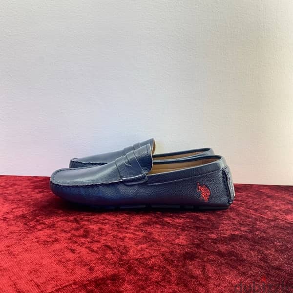 U. S POLO ASSN Navy Blue Leather Loafers. 0