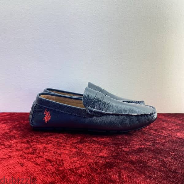 U. S POLO ASSN Navy Blue Leather Loafers. 3