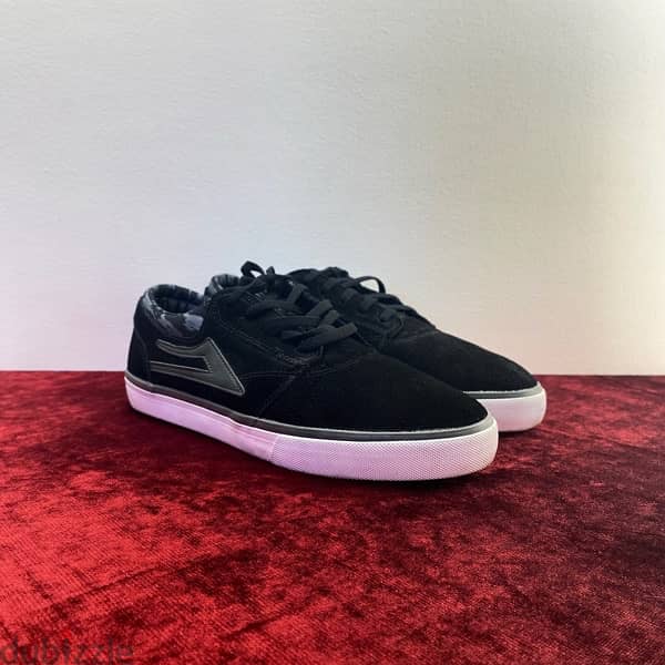 LAKAI GRIFFIN Black Skateboarding Shoes. 3