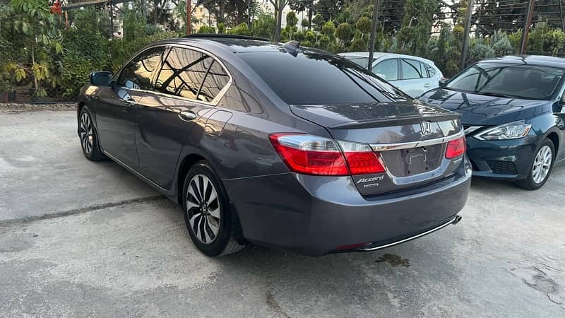 للتواصل71365395…honda accord hybrid touring 2015 3