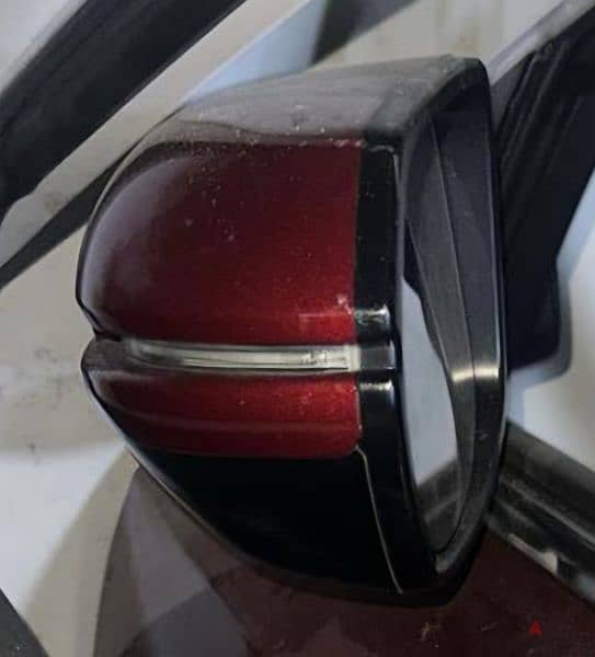 Two Honda Crv touring side mirrors with camera and turn signal 2