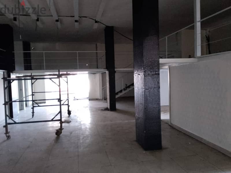 550 Sqm + Mezanine | Showroom For Rent In Hadath 0