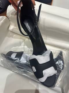 black hermes heels size 40-41 COPY AAA