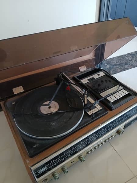 Benytone Stereo Music center 1975s 2