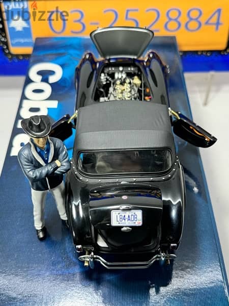 1/18 diecast EXOTO AC Cobra 289 Roadster Soft Top. Black on Black 2