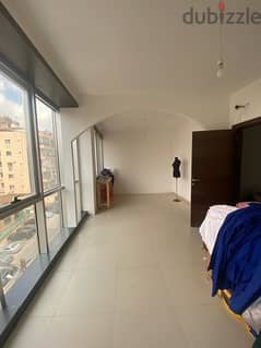 Office for rent in jisr el bacha st1005