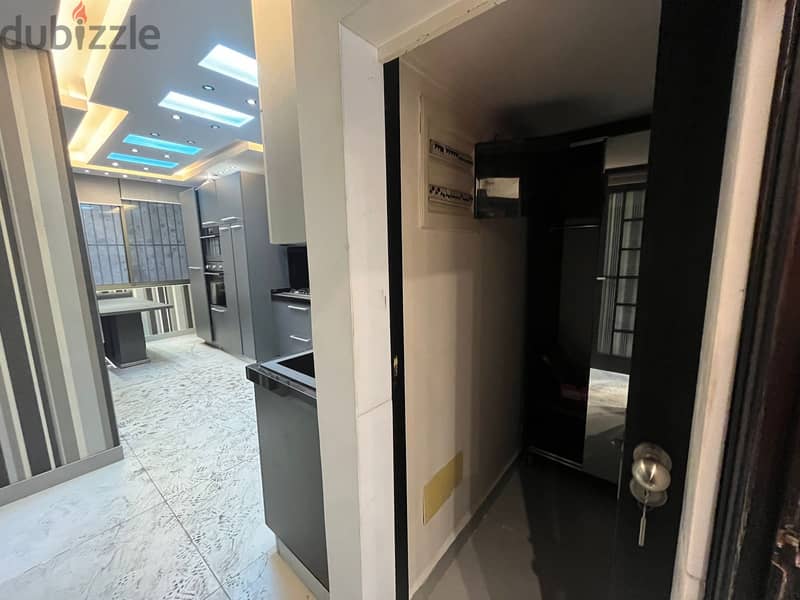 Apartment for sale in Hamra- Catchy Dealشقة للبيع في الحمراء - صفقة جذ 6