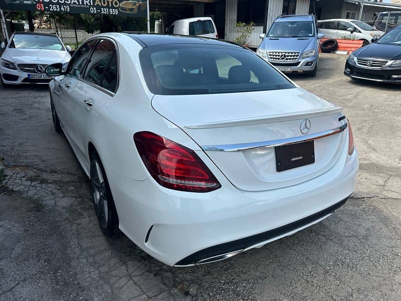 Mercedes Banz C300 4 Matic 2017 like new very clean Car for Sale 6