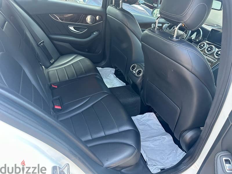 Mercedes Banz C300 4 Matic 2017 like new very clean Car for Sale 10