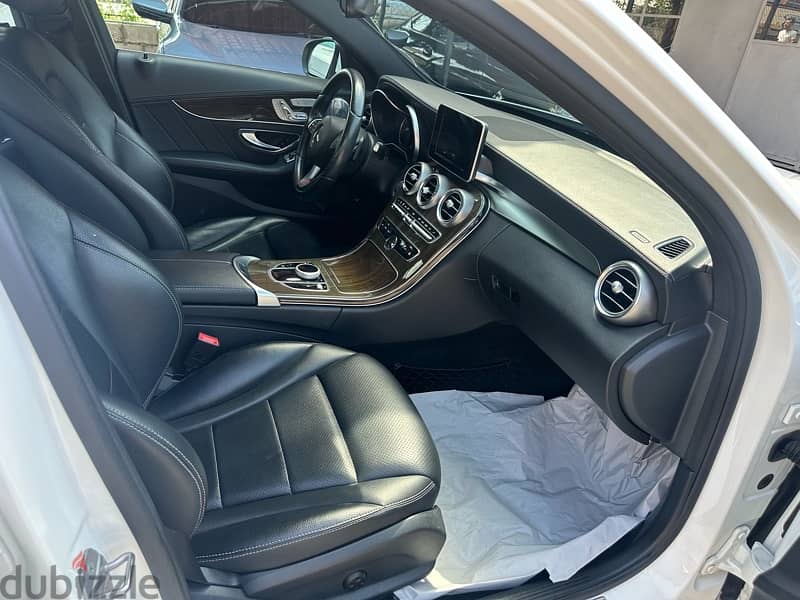 Mercedes Banz C300 4 Matic 2017 like new very clean Car for Sale 17