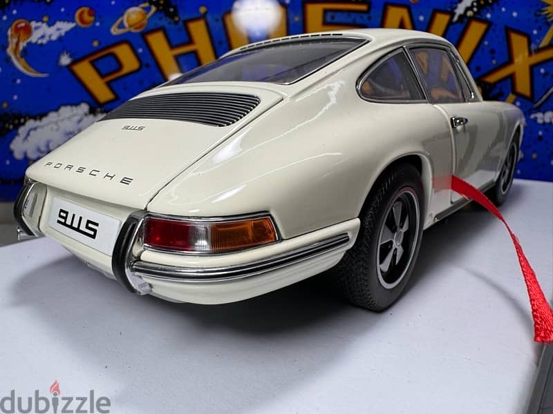 1/18 diecast Autoart Porsche 911 S 1967 Ivory White NEW SHOP STOCK 9