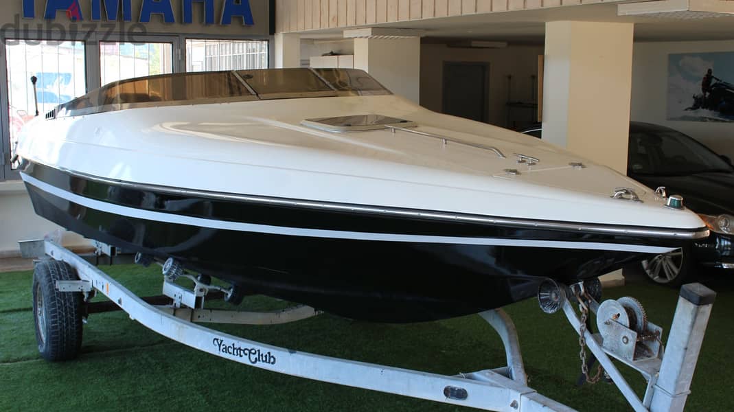 boat special price 9,900$ 9