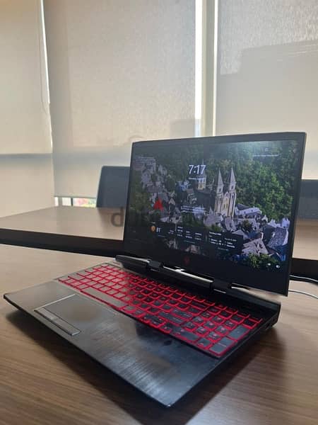 HP OMEN-15-dc0xxx Gaming Laptop 1