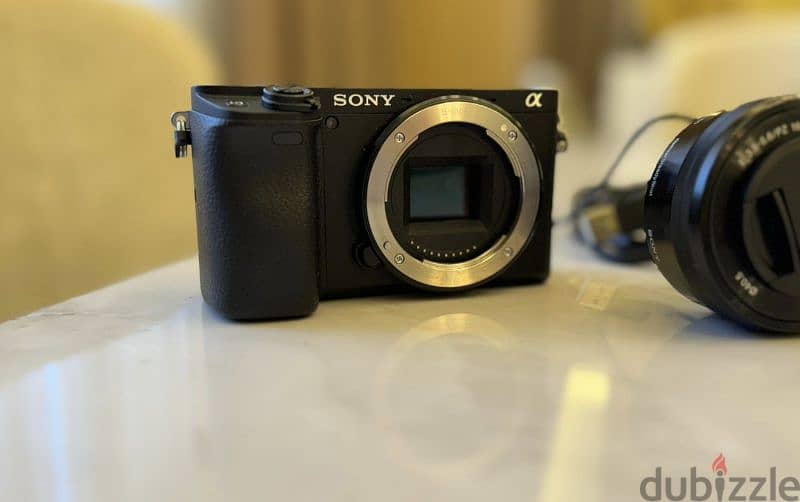 Sony camera alpha 6400 used like new! only 450 and negotiable! 0