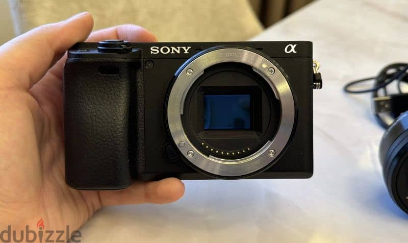 Sony camera alpha 6400 used like new! only 450 and negotiable! 1