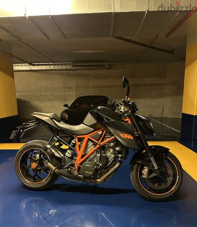 KTM SUPERDUKE 1290 R