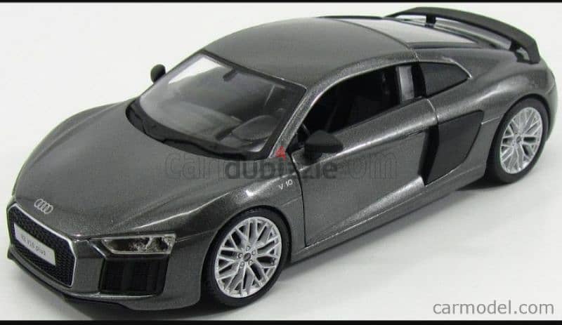 Audi R8 V10 (2015) diecast car model 1;24. 1