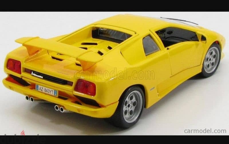 Lamborghini Diablo 1990 diecast car model 1;18. 4