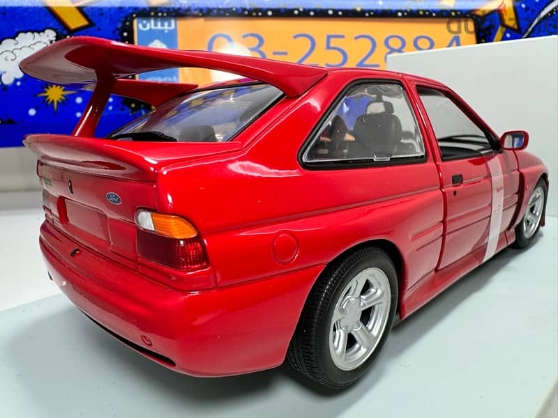 1/18 diecast Full Opening Ford Escort RS Cosworth Street Edition Red 1