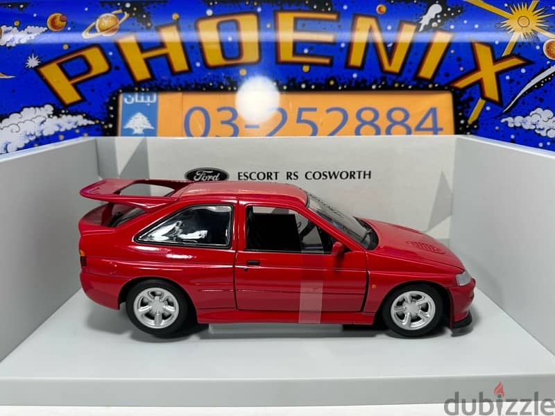 1/18 diecast Full Opening Ford Escort RS Cosworth Street Edition Red 2