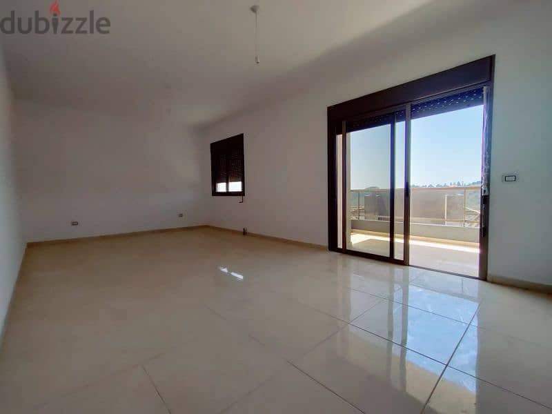 Catchy hot deal!apartment for sale in zeytoun. 126m²+252m²rooftop 3