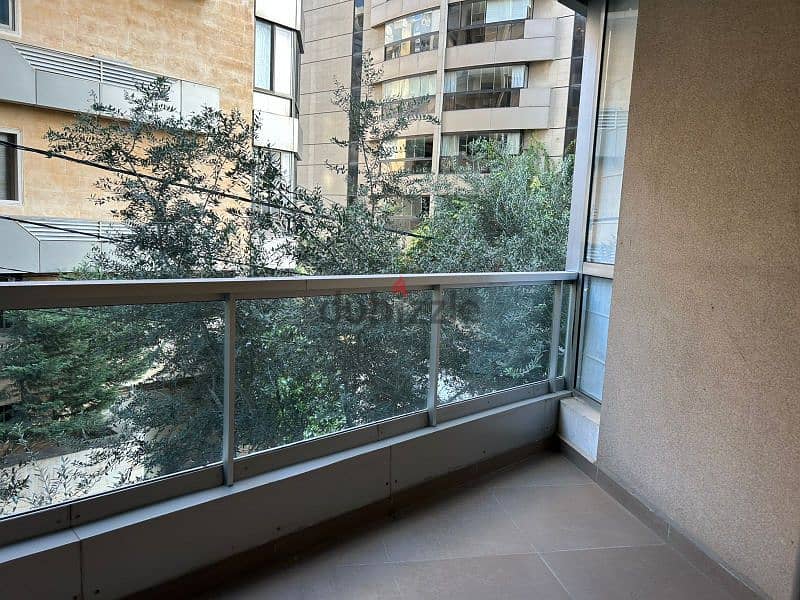 apartment For sale in achrafieh 320k. شقة للبيع في الأشرفية ٣٢٠،٠٠٠$ 0