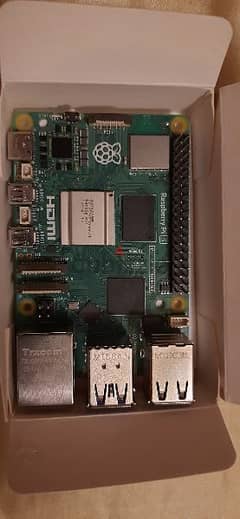 Raspberry pi 5 8GB bundle