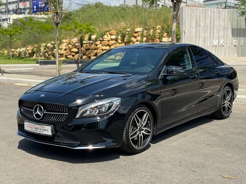 Mercedes-Benz CLA 200 -Class 2018 tgf panoramic 2