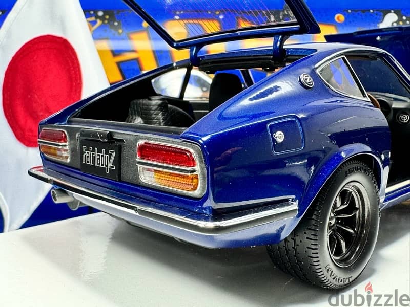 1/18 diecast NISSAN Fairlady Z-L 1970 (S30) (Blue Metallic) by Kyosho 11