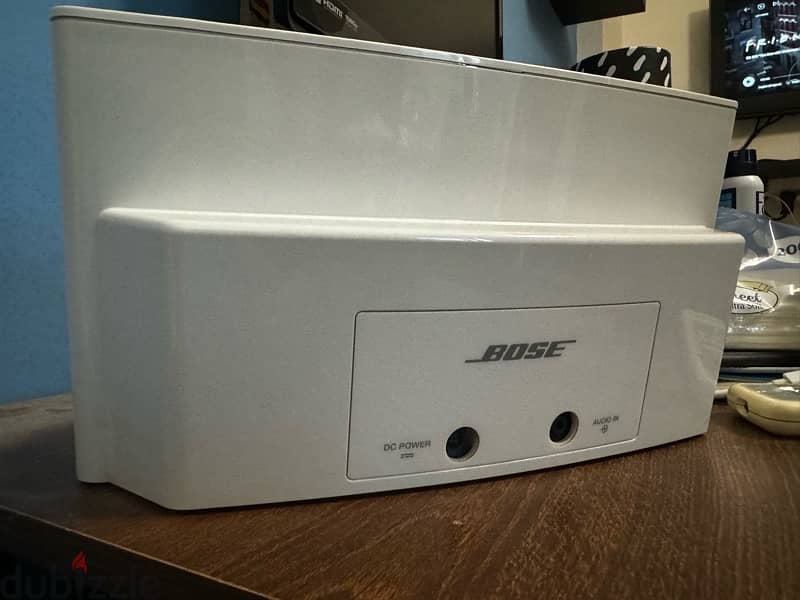 Bose Sounddock Series III - iPhone Compatible 1