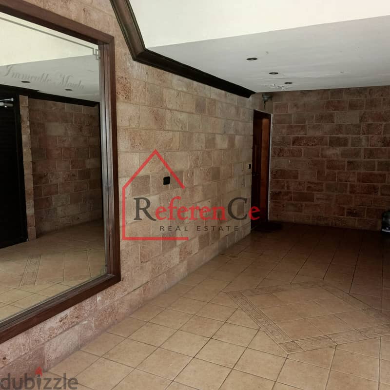 Prime location apartment in the Jbeil شقة موقع مميز في جبيل 4