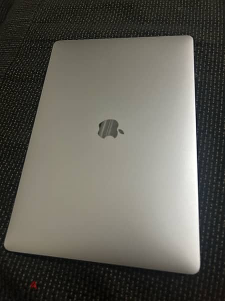 Apple Macbook Pro 2016 15’ 2