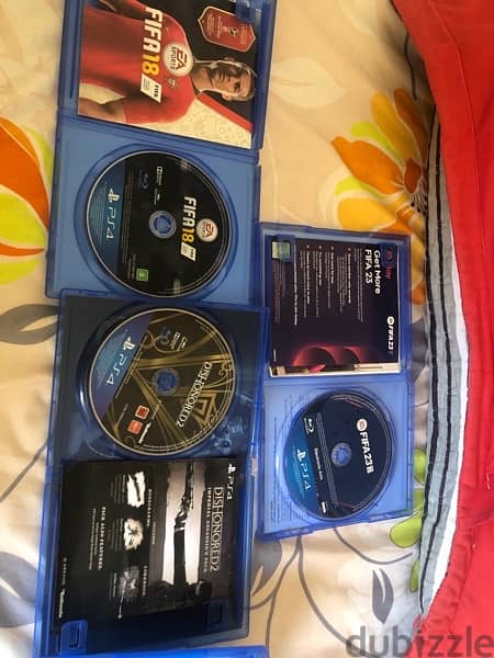 5 cd and playstion pro 4K and مسكتان شغالين ١٠٠٪؜ 3