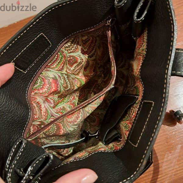 Dooney and Bourke Handbag (preowned) 3